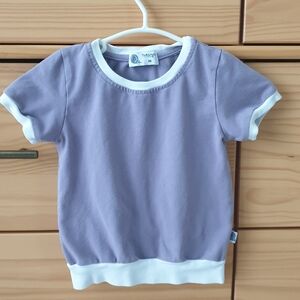 TU USZYTE Lavender and White Kids Girl Short Sleeve Tee. Suze 3T To 4T.